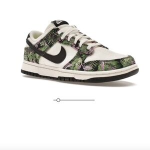BRAND NEW! Nike Dunk Low Floral Tapestry (Women's) - 9